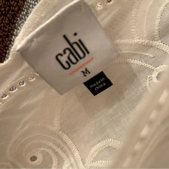 Cabi Eyelet Cover-Up Size M - Picture 3 of 7